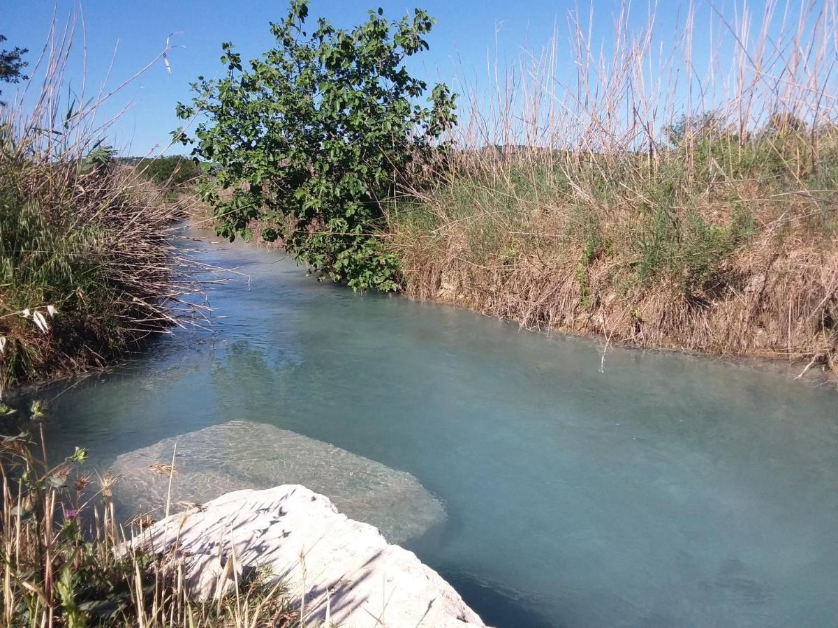 B&B Il Giardino Etrusco Saturnia Bagian luar foto